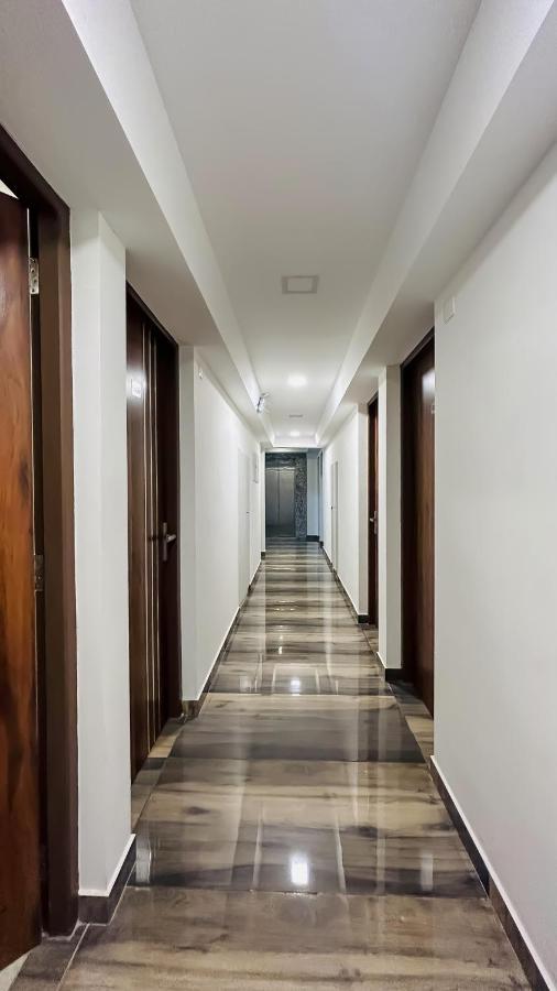 Emerald Inn Kochi Exterior photo